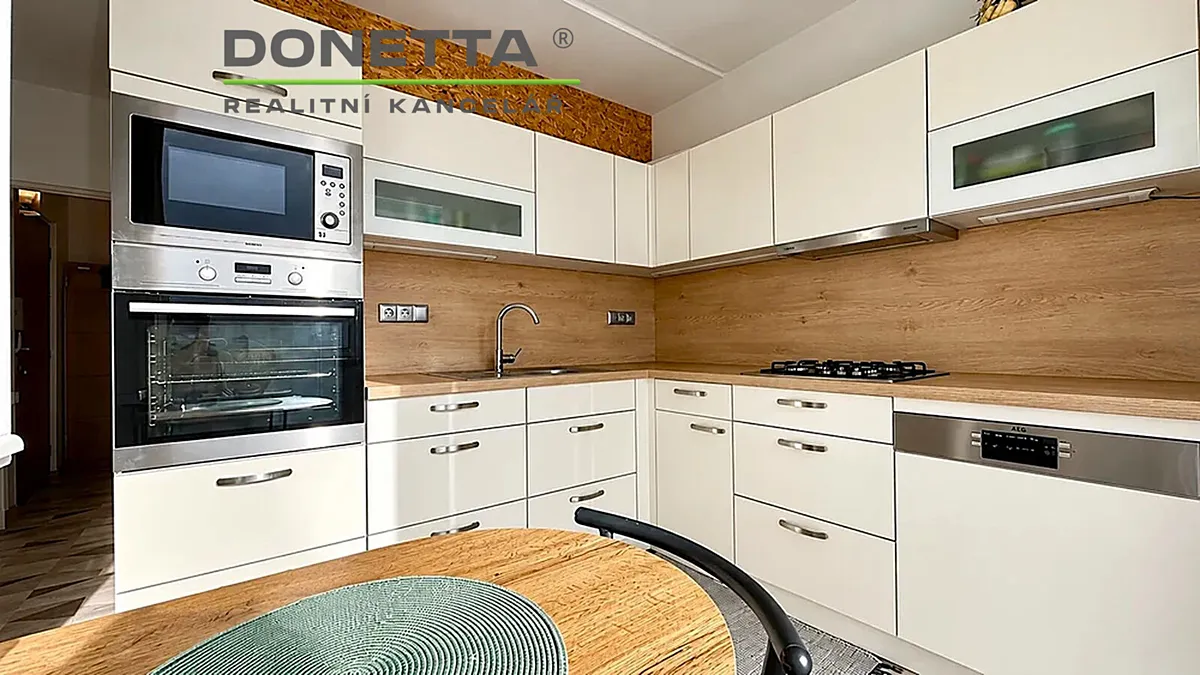 Pronájem bytu 2+1 78 m²